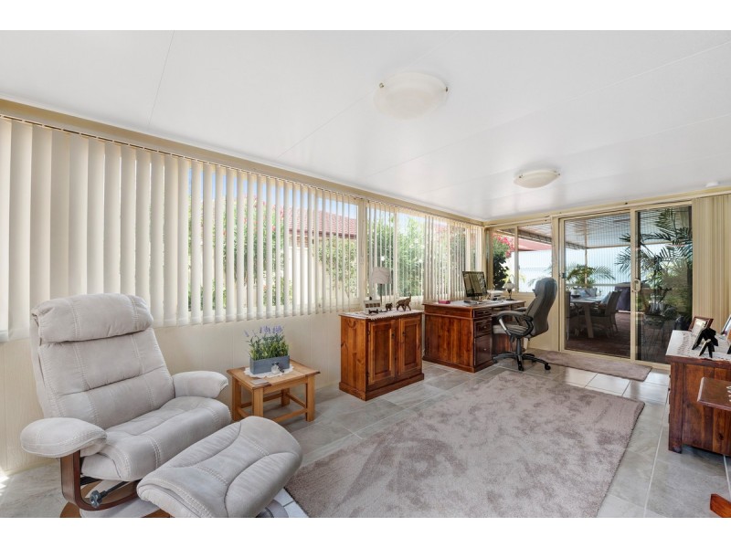1/108 Gorokan Drive, Lake Haven NSW 2263