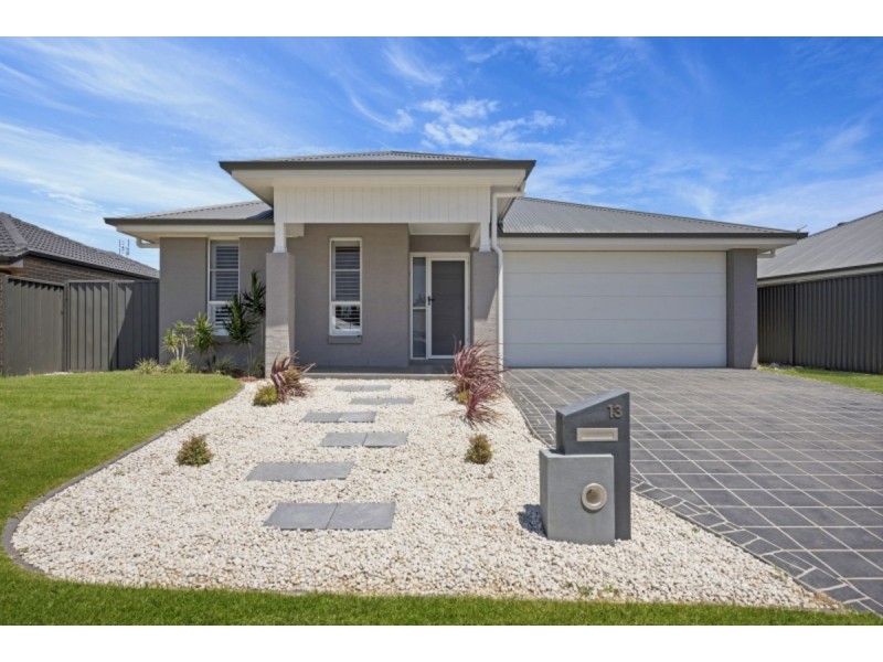 13 Fairmont Boulevard, Hamlyn Terrace NSW 2259