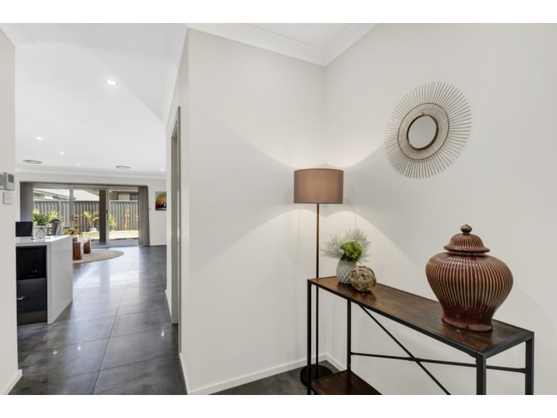 13 Fairmont Boulevard, Hamlyn Terrace NSW 2259