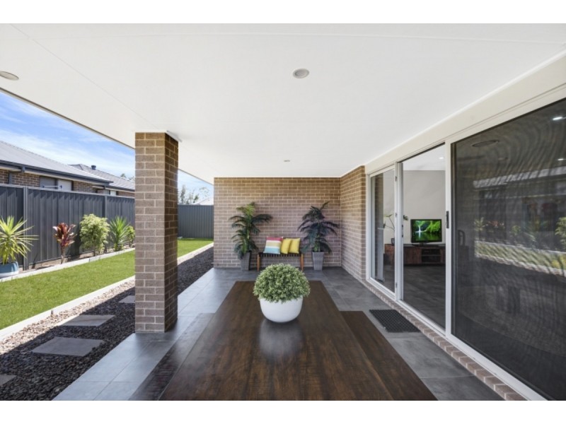 13 Fairmont Boulevard, Hamlyn Terrace NSW 2259