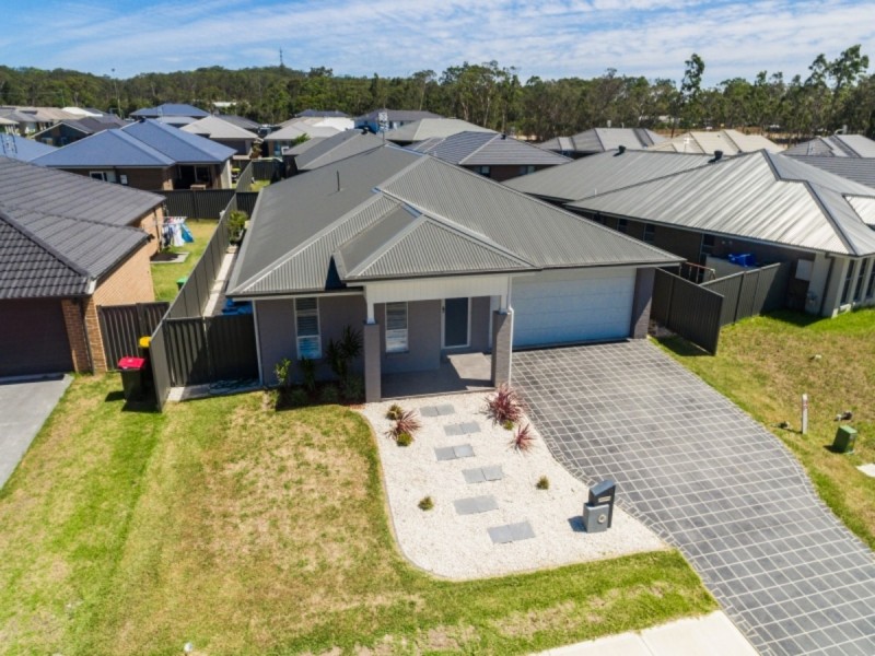 13 Fairmont Boulevard, Hamlyn Terrace NSW 2259