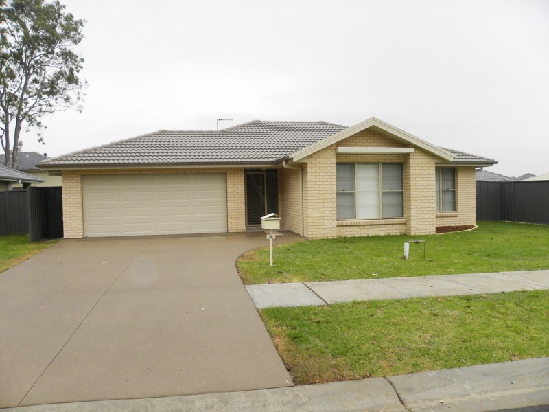20 Salamander Road, Wadalba NSW 2259