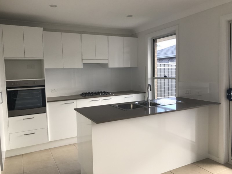 219A Johns Road, Wadalba NSW 2259