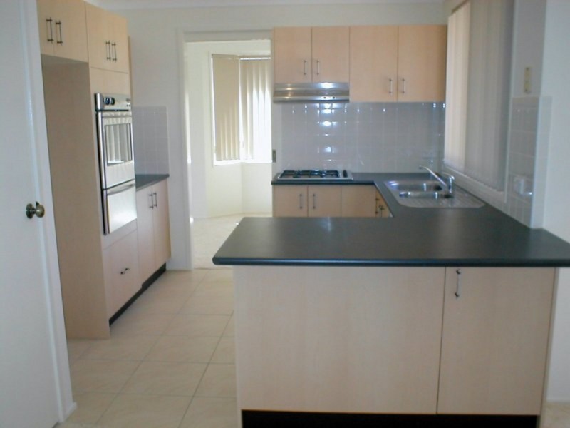8 Hillmont Close, Woongarrah NSW 2259