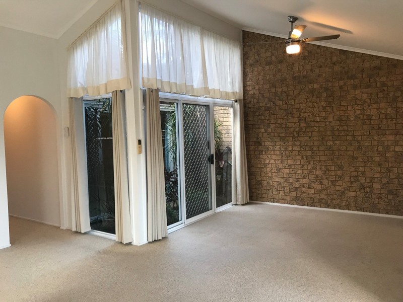 2/52 Spring Valley Avenue, Gorokan NSW 2263