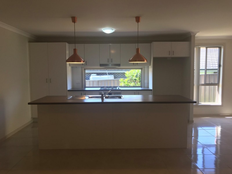 10 Clydesdale Street, Wadalba NSW 2259