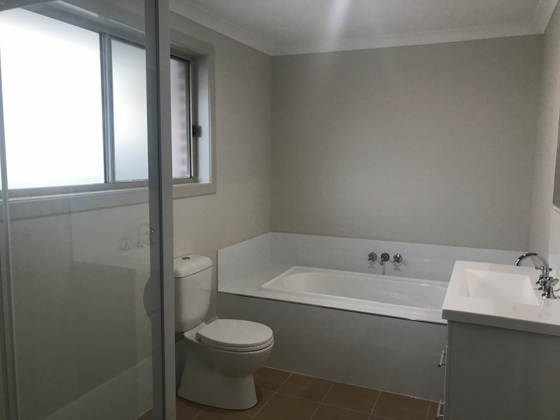 13 Oakmont Place, Woongarrah NSW 2259