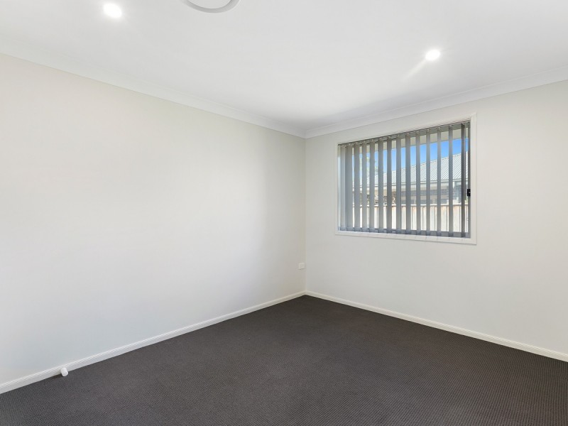 21 Parry Parade, Wyong NSW 2259