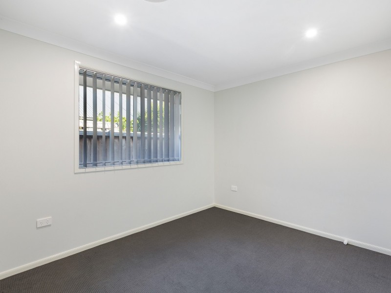 21 Parry Parade, Wyong NSW 2259