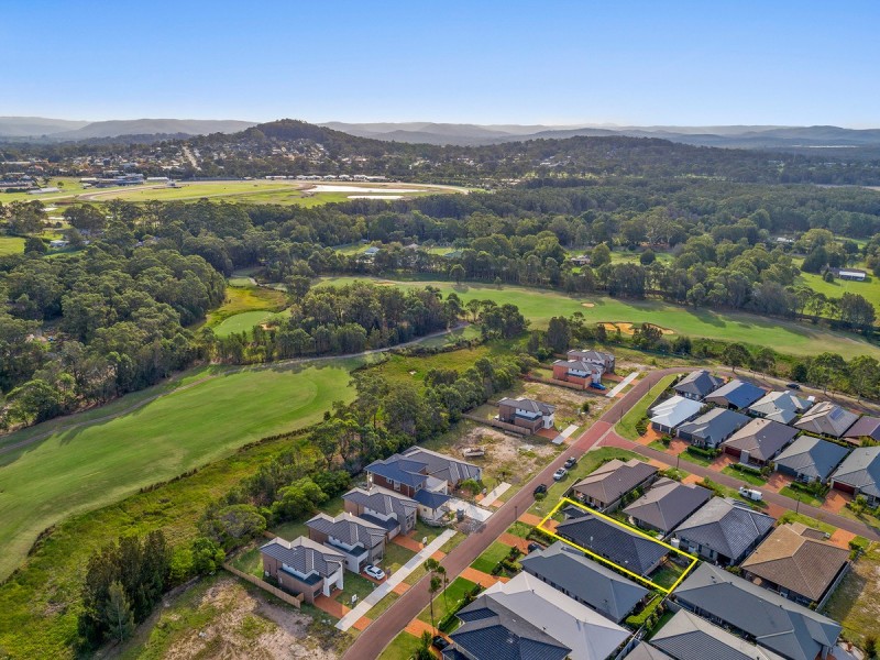 21 Parry Parade, Wyong NSW 2259
