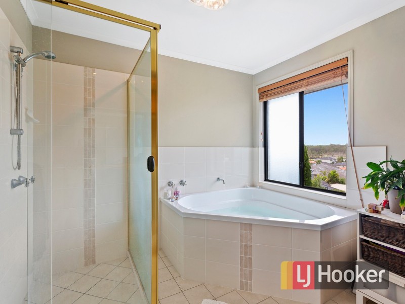265 Johns Road, Wadalba NSW 2259
