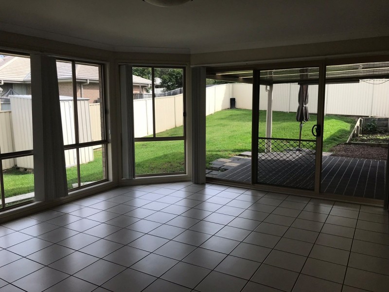 18 Warrigal Road, Woongarrah NSW 2259
