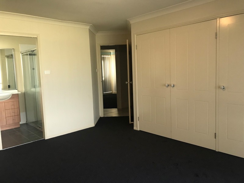 18 Warrigal Road, Woongarrah NSW 2259