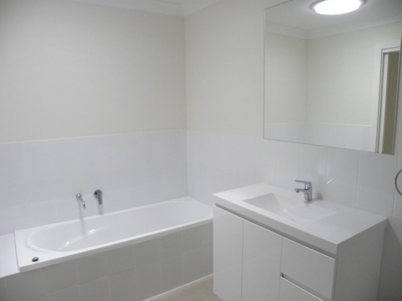 13 Salamander Road, Wadalba NSW 2259