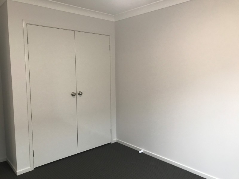 8 Cams Boulevard, Summerland Point NSW 2259