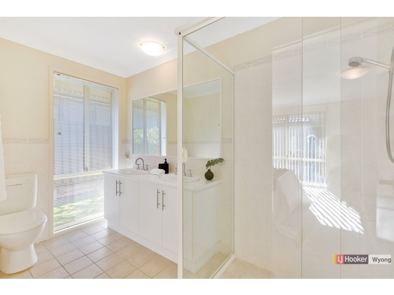 20 Bougainvillea Road West, Hamlyn Terrace NSW 2259