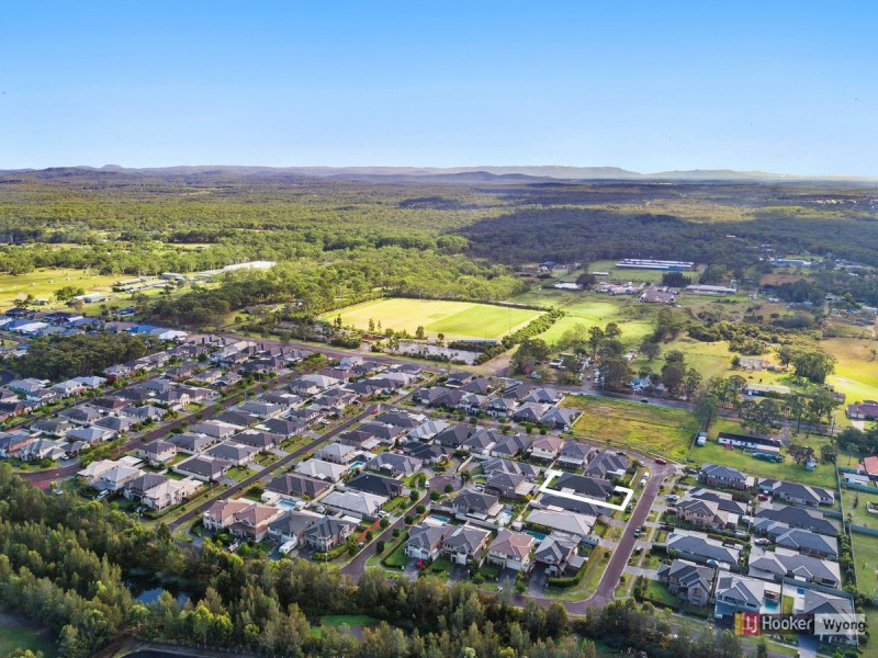 30 Wakool Crescent, Woongarrah NSW 2259