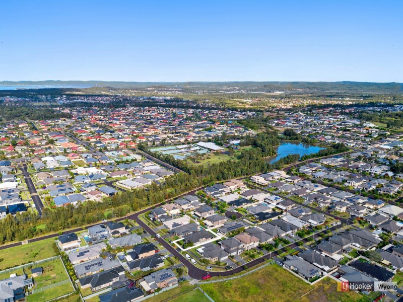 30 Wakool Crescent, Woongarrah NSW 2259