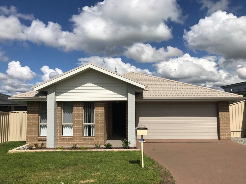 19 Regatta Way, Summerland Point NSW 2259