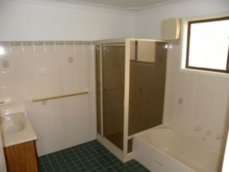 30 Northcott Avenue, Wyong NSW 2259