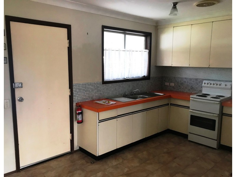 12 Suffolk Street, Gorokan NSW 2263