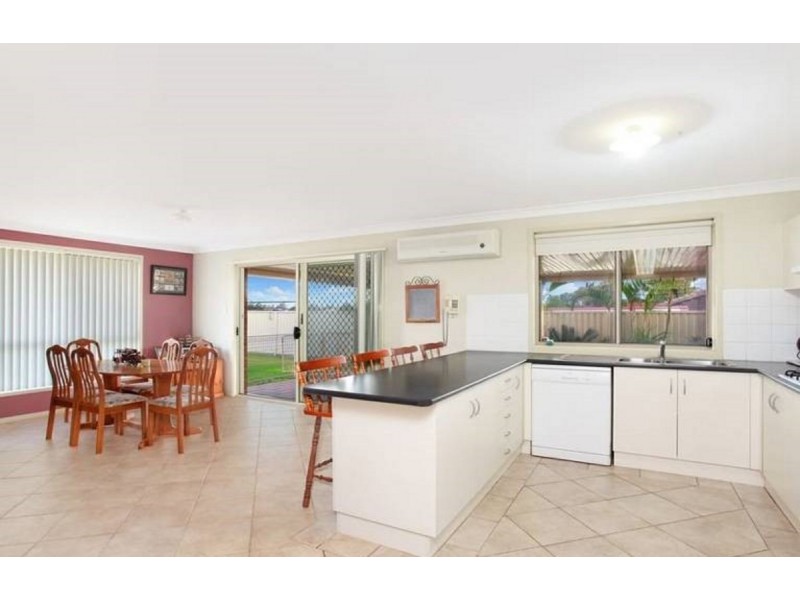 31 Ridgewood Drive, Woongarrah NSW 2259