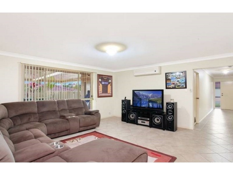 31 Ridgewood Drive, Woongarrah NSW 2259