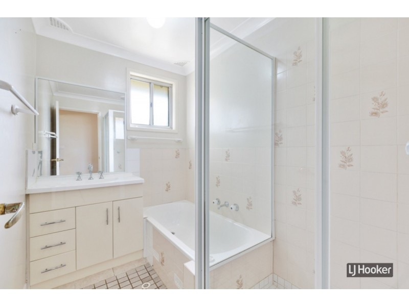 26 Somers Drive, Watanobbi NSW 2259