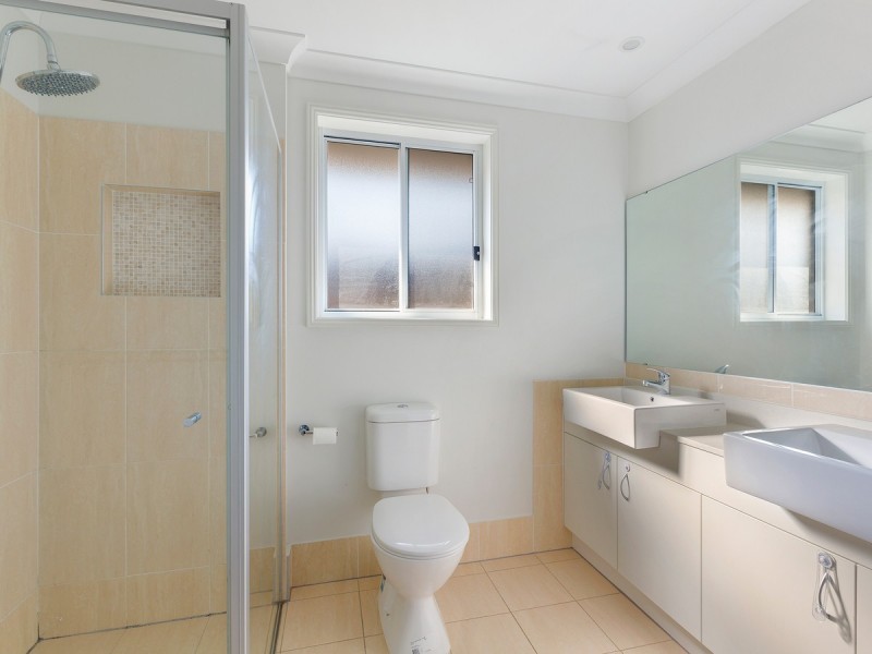21 Parry Parade, Wyong NSW 2259
