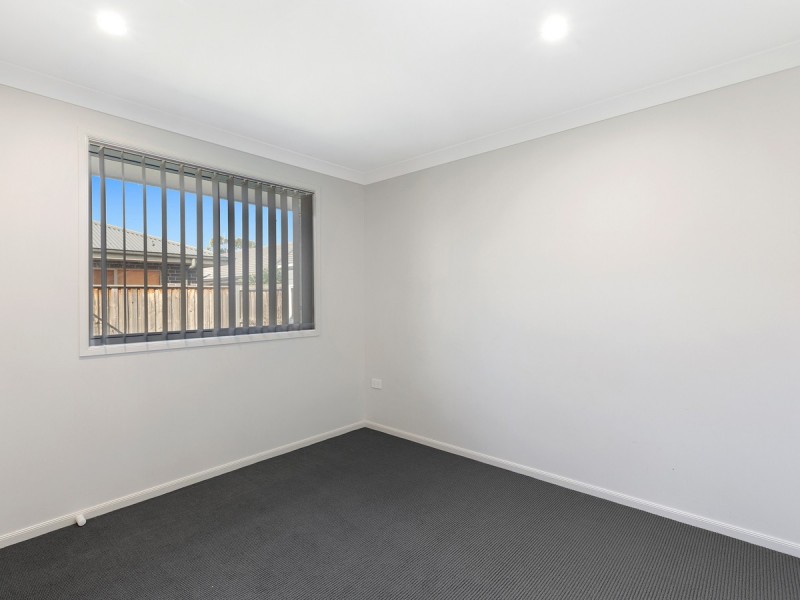 21 Parry Parade, Wyong NSW 2259
