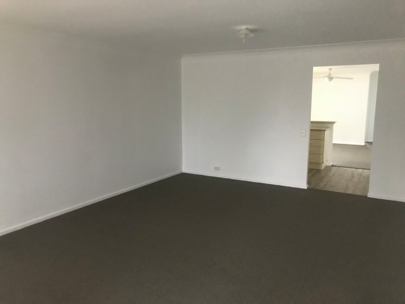 4 Skyhawk Avenue, Hamlyn Terrace NSW 2259