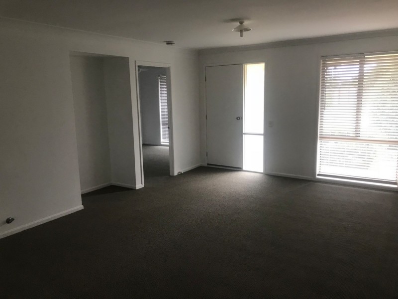 4 Skyhawk Avenue, Hamlyn Terrace NSW 2259