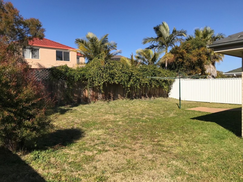 4 Skyhawk Avenue, Hamlyn Terrace NSW 2259