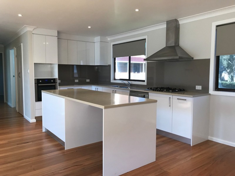 58 Lloyd Avenue, Chain Valley Bay NSW 2259