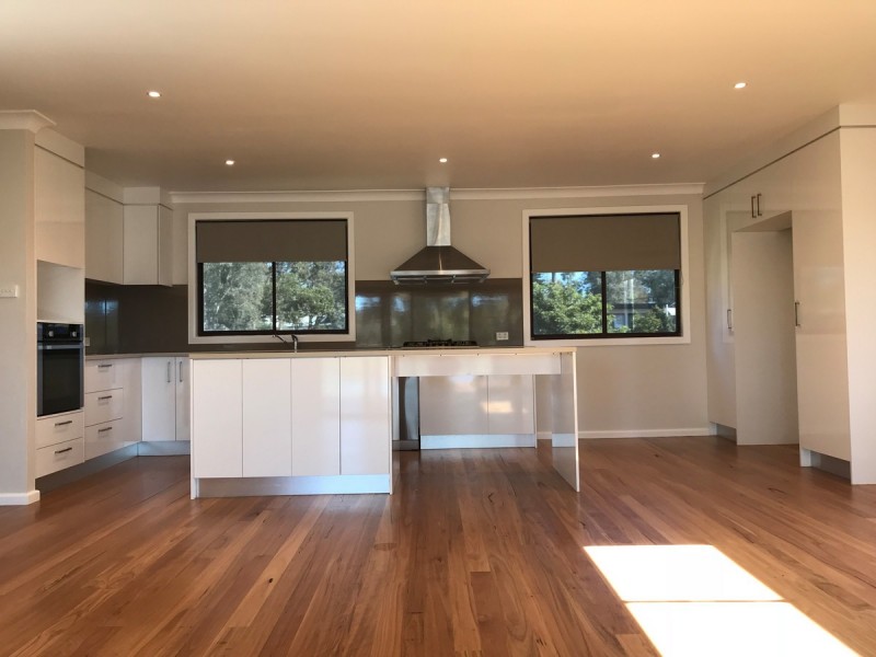 58 Lloyd Avenue, Chain Valley Bay NSW 2259