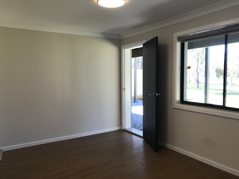 58 Lloyd Avenue, Chain Valley Bay NSW 2259