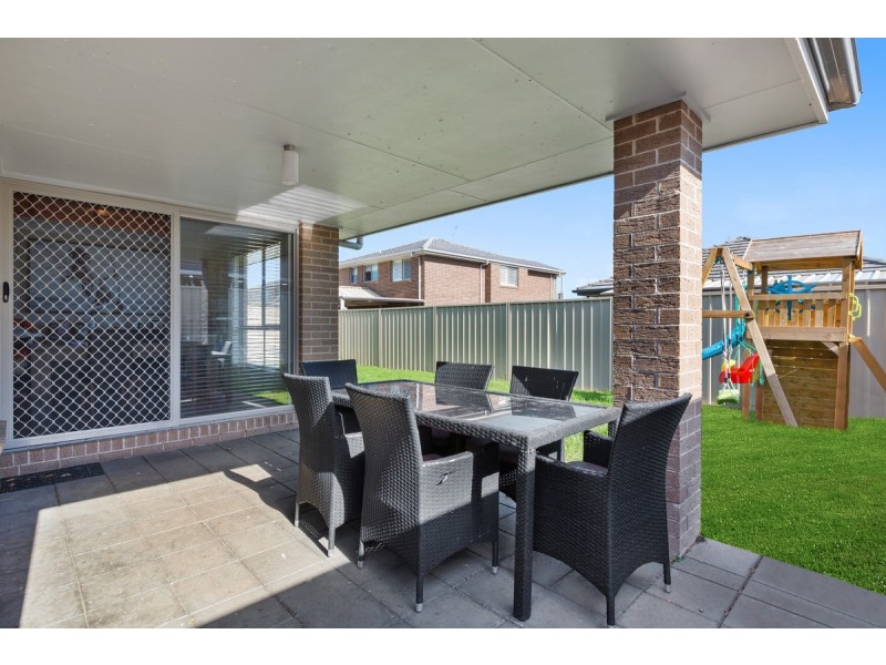 30 Wakool Crescent, Woongarrah NSW 2259
