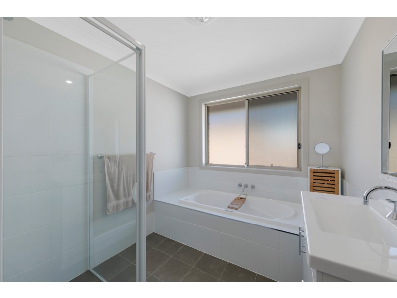 6 Darcey Street, Woongarrah NSW 2259