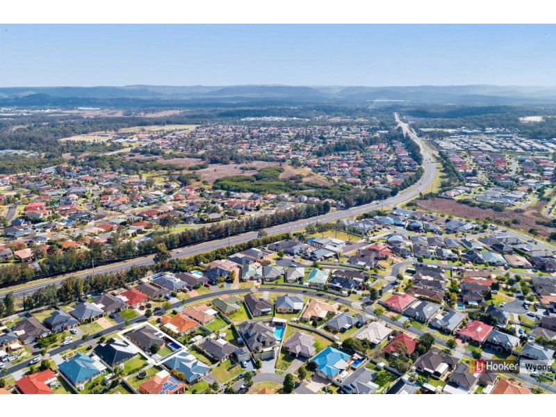 30 Greenhaven Circuit, Woongarrah NSW 2259