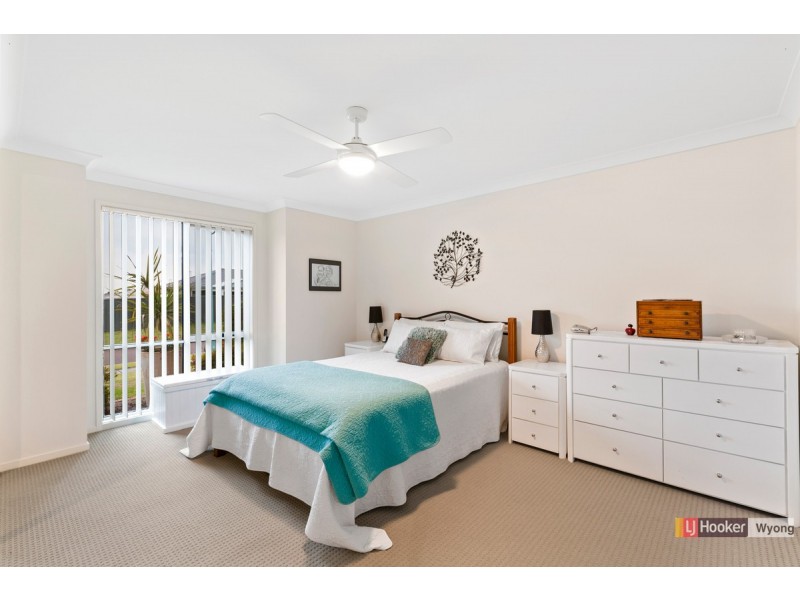 4 Drovers Way, Wadalba NSW 2259