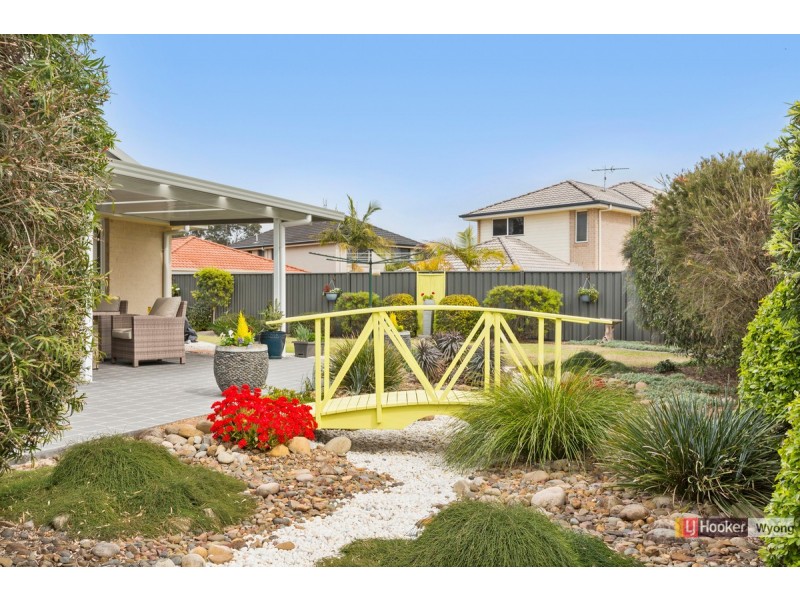 4 Drovers Way, Wadalba NSW 2259