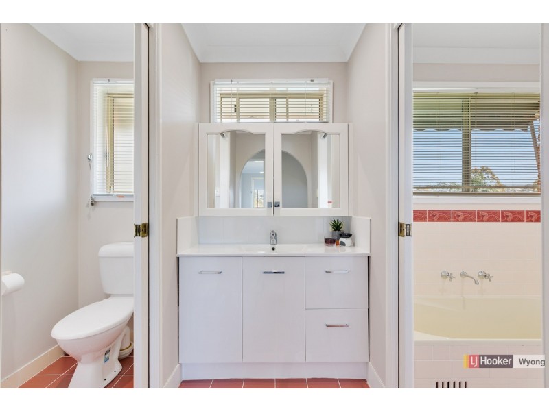 12 Brittania Drive, Watanobbi NSW 2259