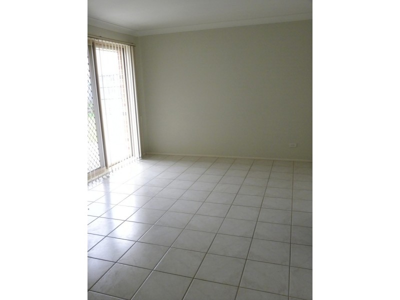 4 Mascord Avenue, Wadalba NSW 2259