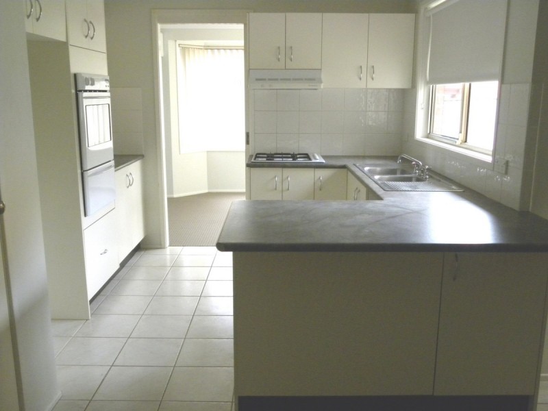 4 Mascord Avenue, Wadalba NSW 2259