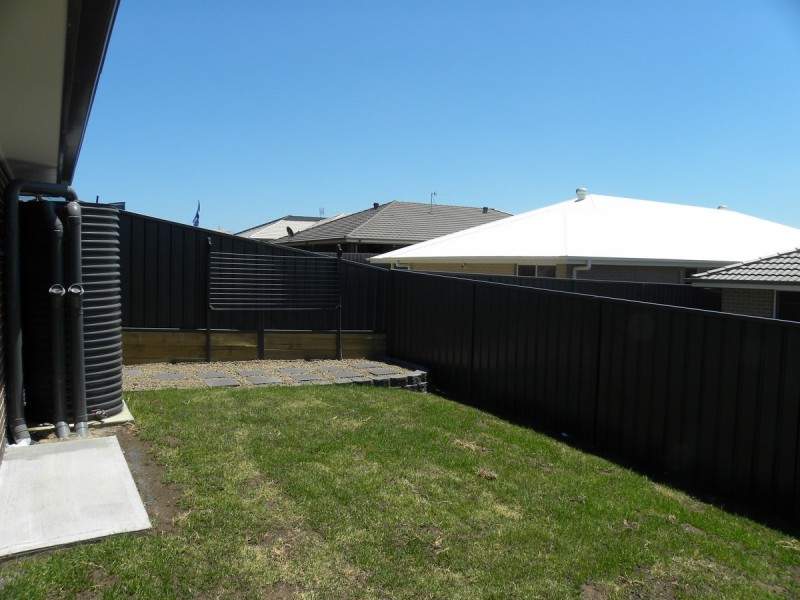 17 Clydesdale Street, Wadalba NSW 2259