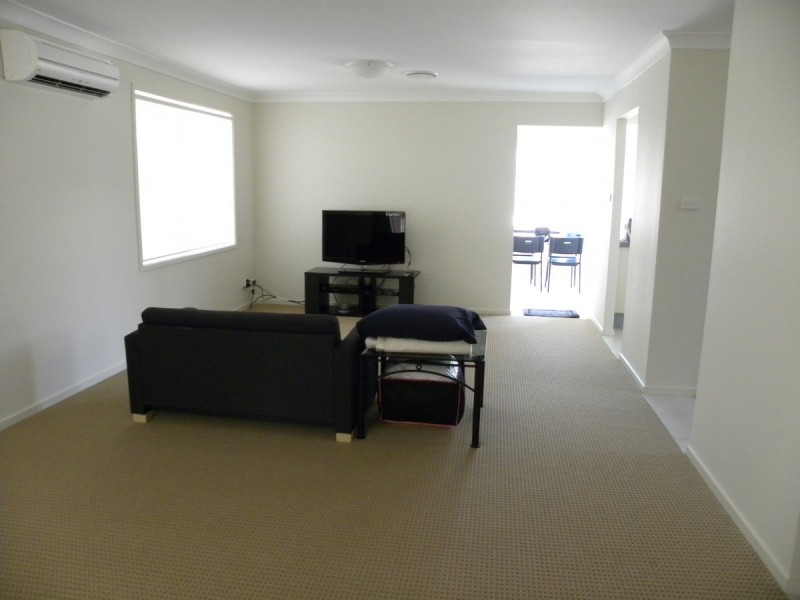 99 Settlement Drive, Wadalba NSW 2259