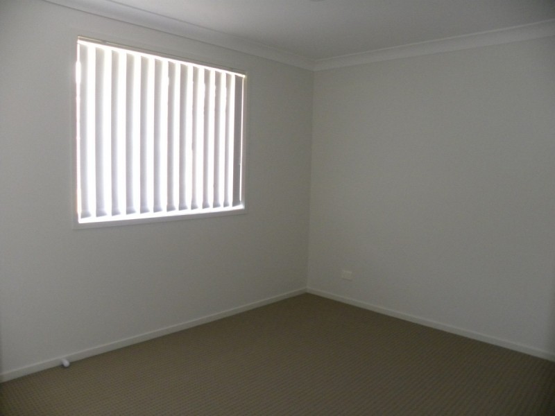 10 Frank Street, Wadalba NSW 2259