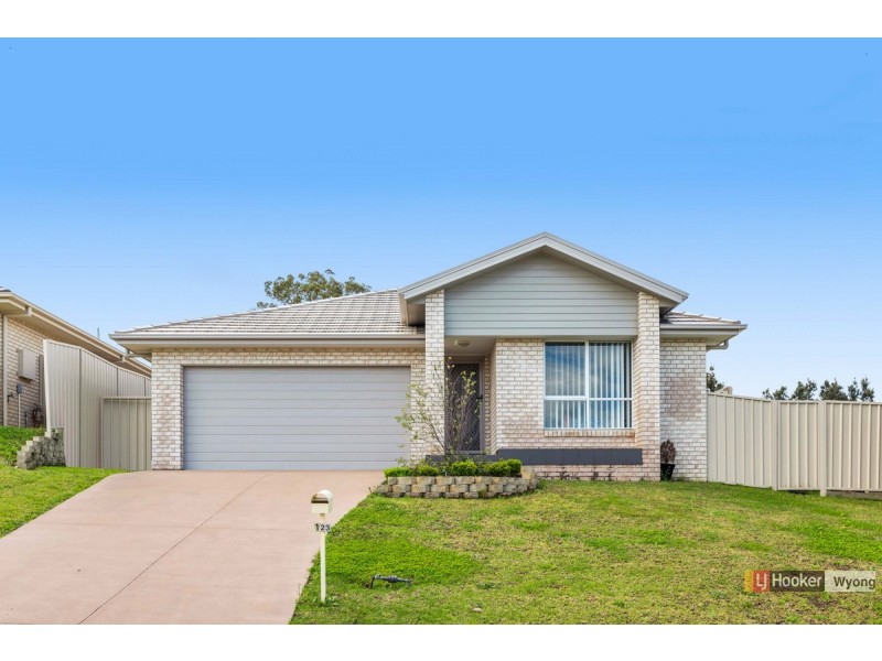 123 Mataram Road, Woongarrah NSW 2259
