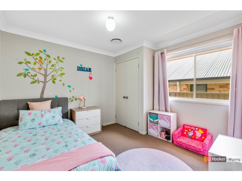 11 Helios Street, Woongarrah NSW 2259