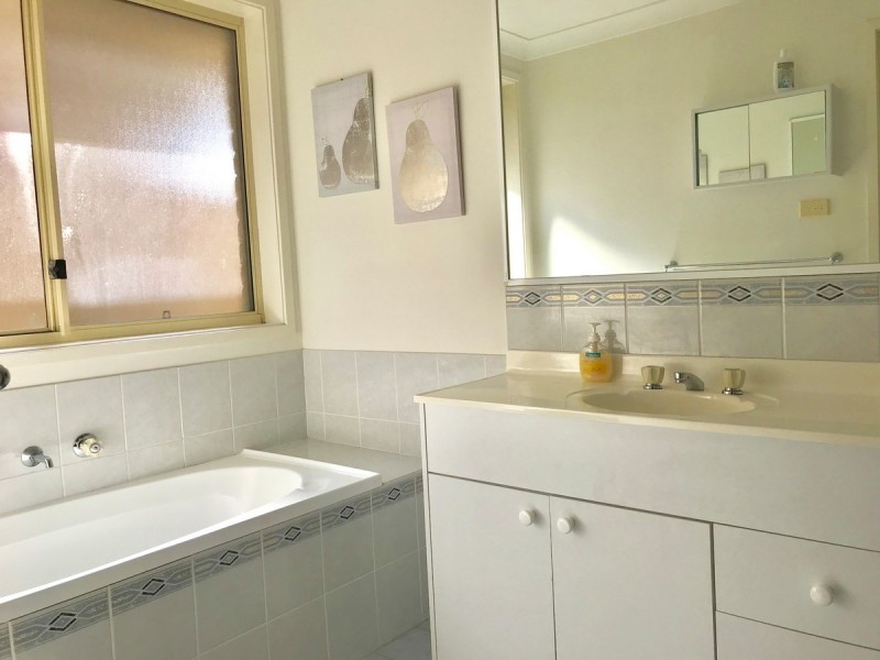 22 The Grove, Watanobbi NSW 2259